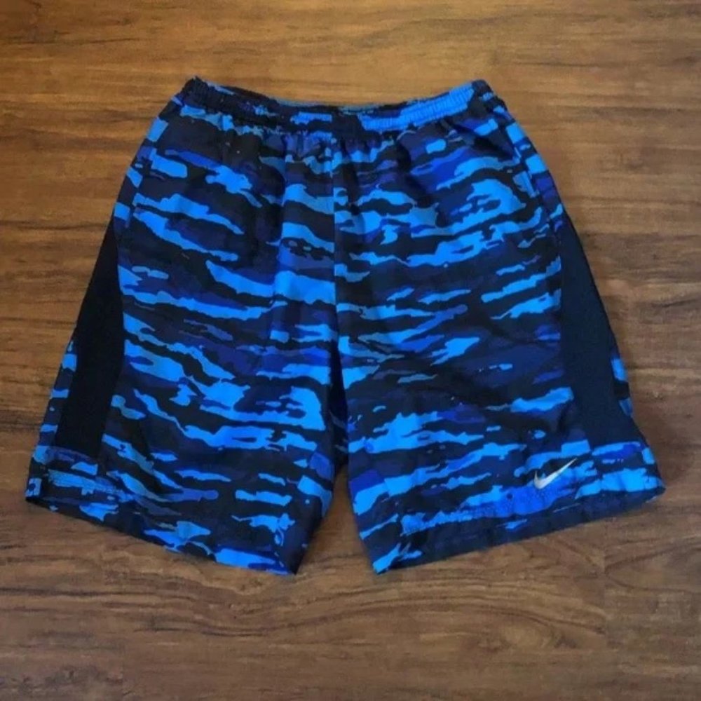 Nike Men's Dri-Fit 7" Running Shorts - Medium